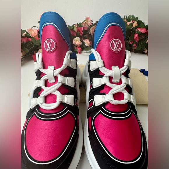 💗💙🤍Louis Vuitton Archlight Sneaker Size 38/ US 8💗💙🤍 - Picture 12 of 14